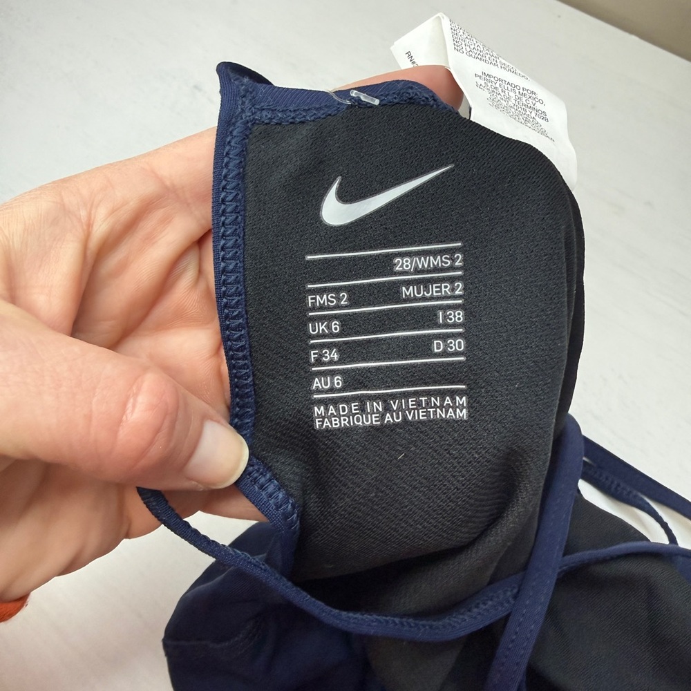 Nike Women's Hydrastrong Solid Spiderback One Piece Navy NWT - Picture 13 of 14